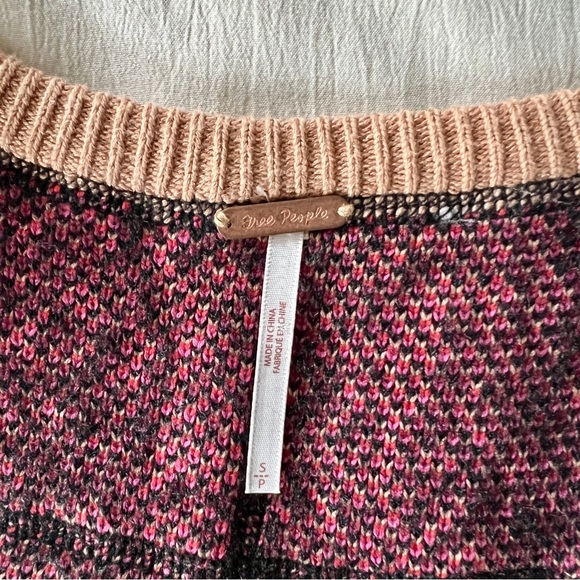 Free People Sweater Vest Tan Black Pink Argyle Cropped Size Small - Picture 7 of 8